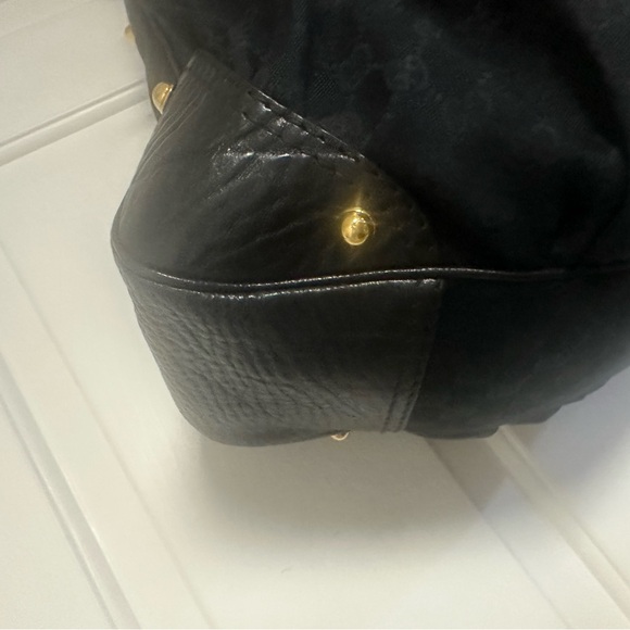 Authentic GUCCI HOBO - large - Picture 8 of 12